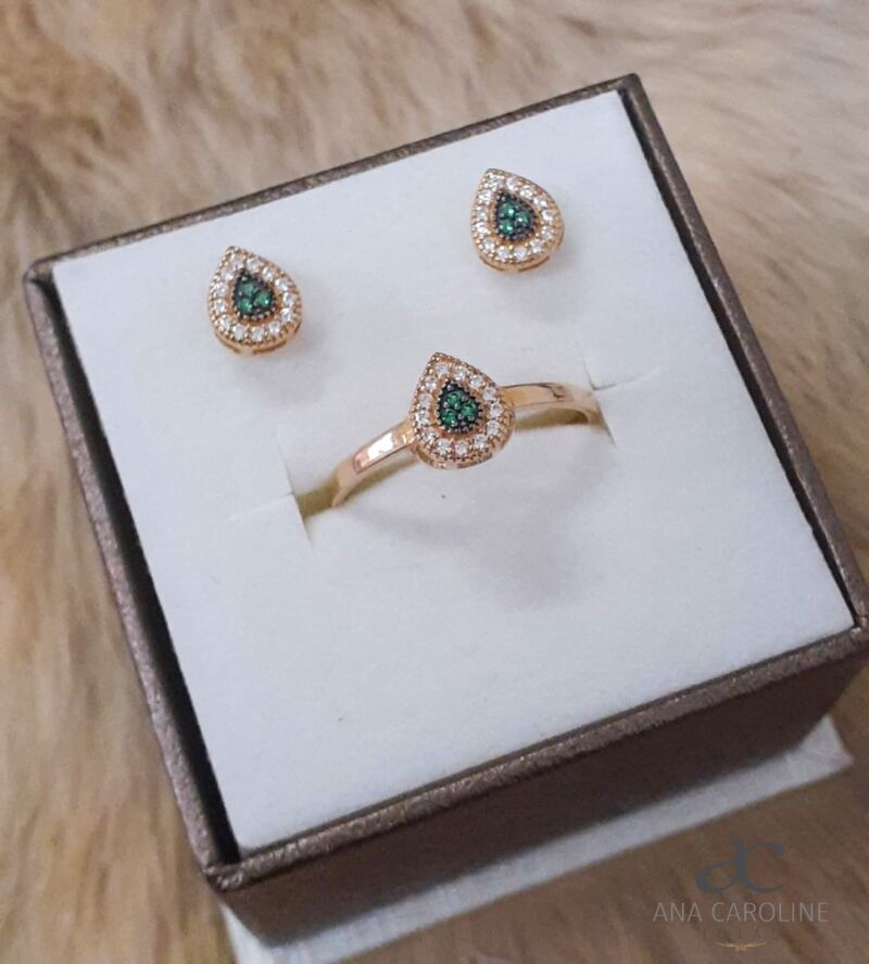 Conjunto Anel + Brincos em Ouro 18k e Zircônia.